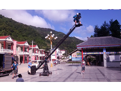 企業(yè)專題片中白閃的應(yīng)用