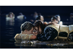 英導(dǎo)演拍紀(jì)錄片講泰坦尼克號(hào)中國(guó)幸存者故事