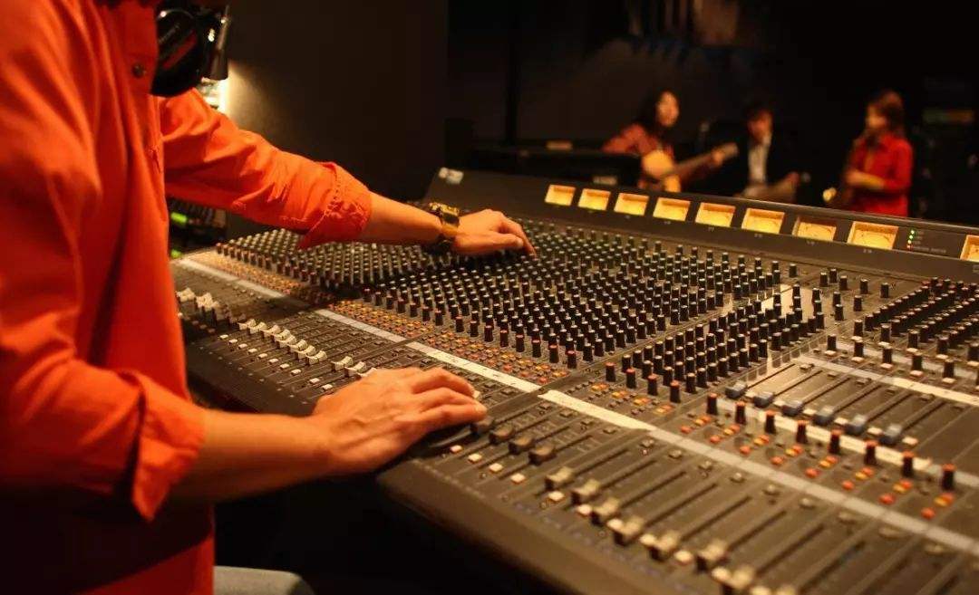 企業(yè)宣傳片配音收費(fèi)標(biāo)準(zhǔn)是多少錢?